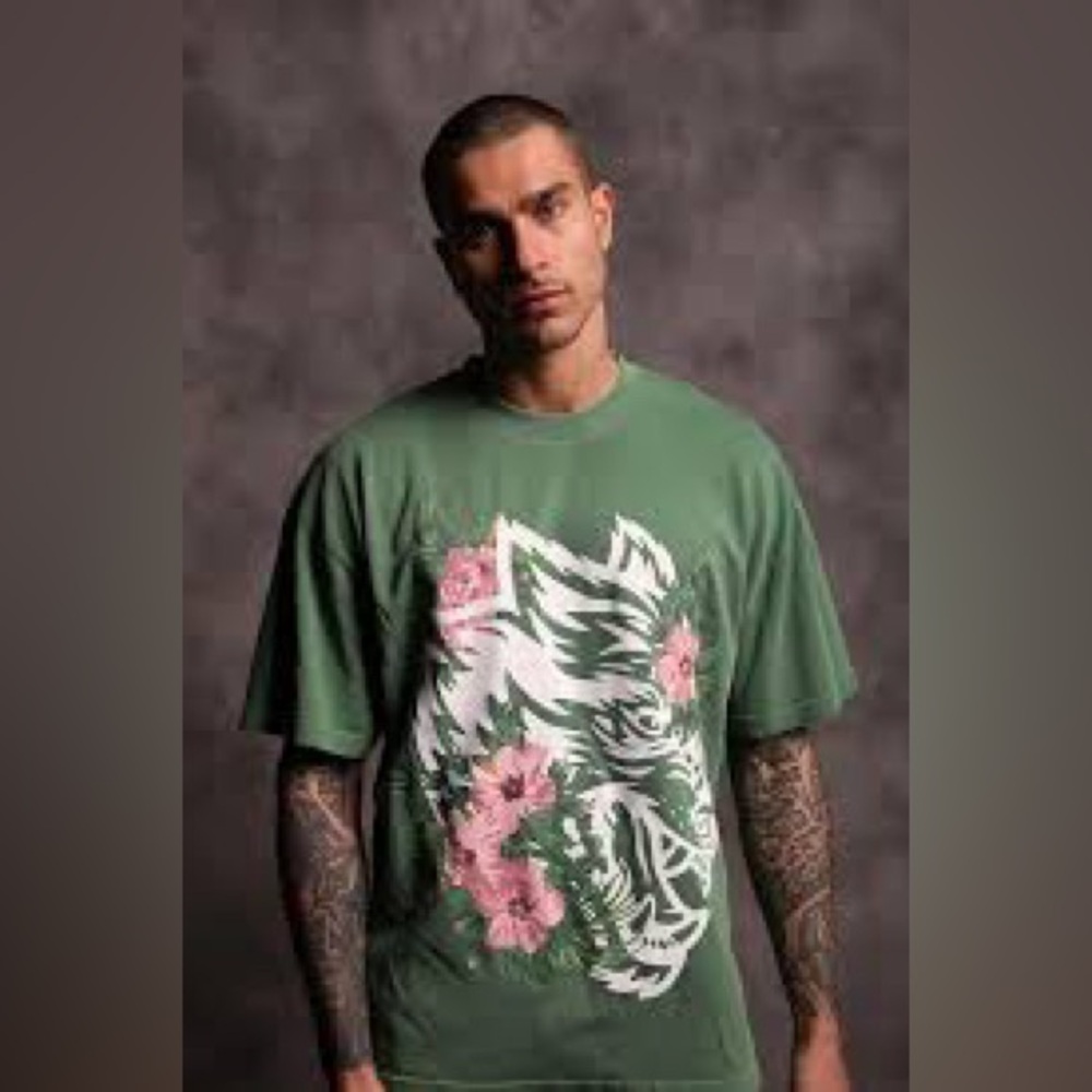 Darc Sport Ohana Native Wolf Premium Oversized Tee - vintage lush green - Medium